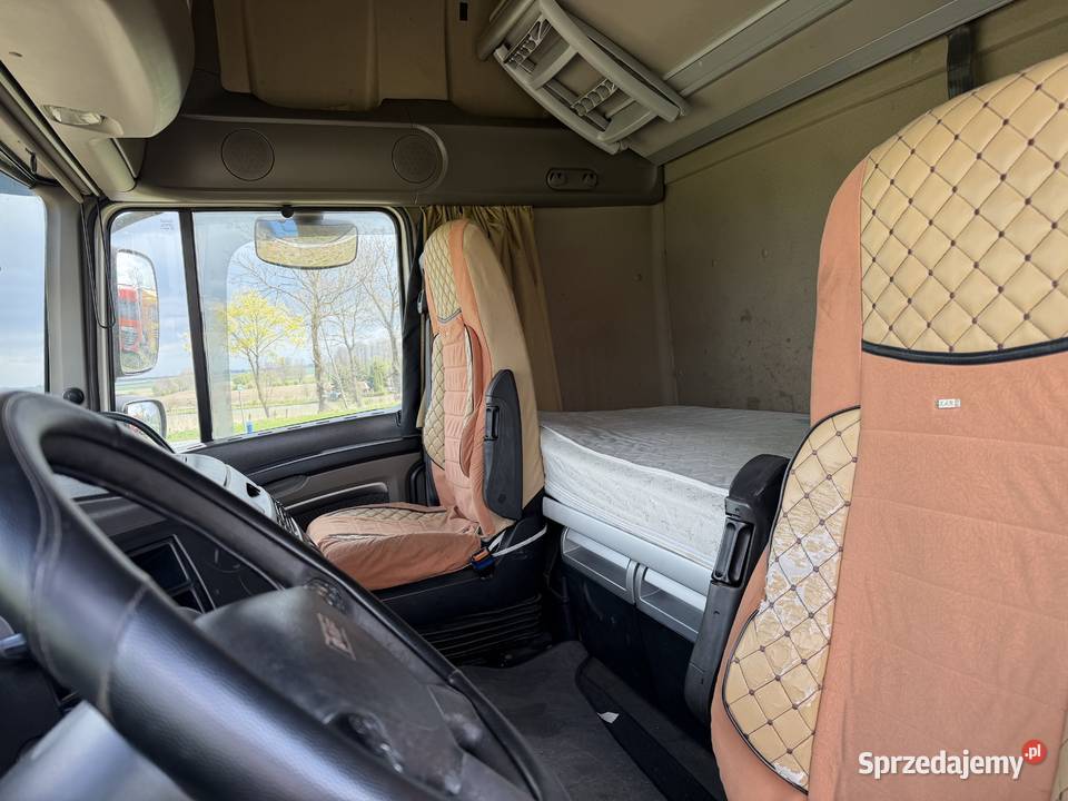 DAF FT XF105 Wyprzedaż ciągników siodłowych i Ciągniki siodłowe