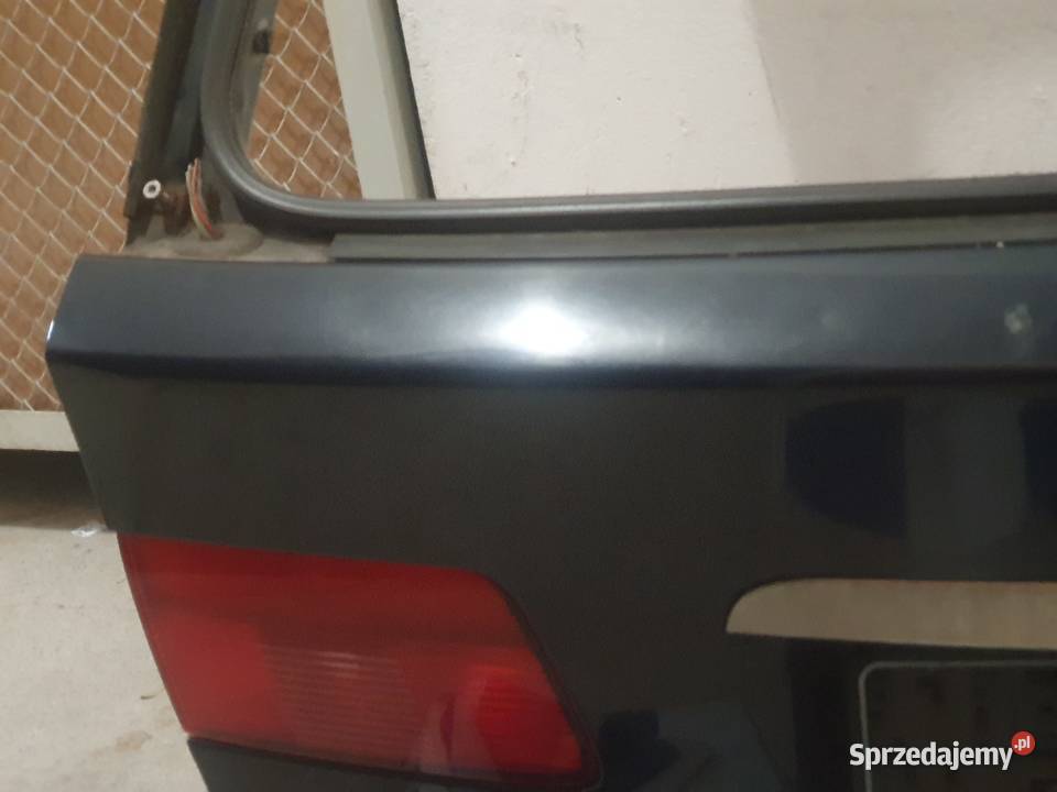 Sprzedam ładną klapę bagażnika bmw e39 kombi