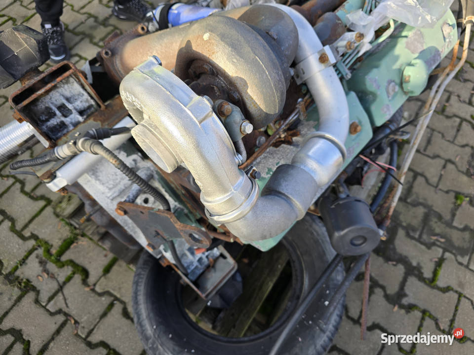 Silnik VOLVO D61 Turbo 6 cylindrów osprzęt Turbo Rudolfowo