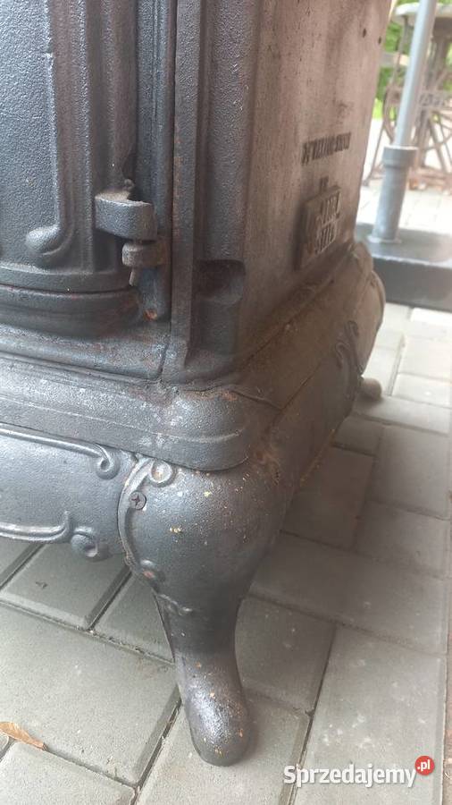 Kominek żeliwny Piecyk z blatem 686 Gawroniec