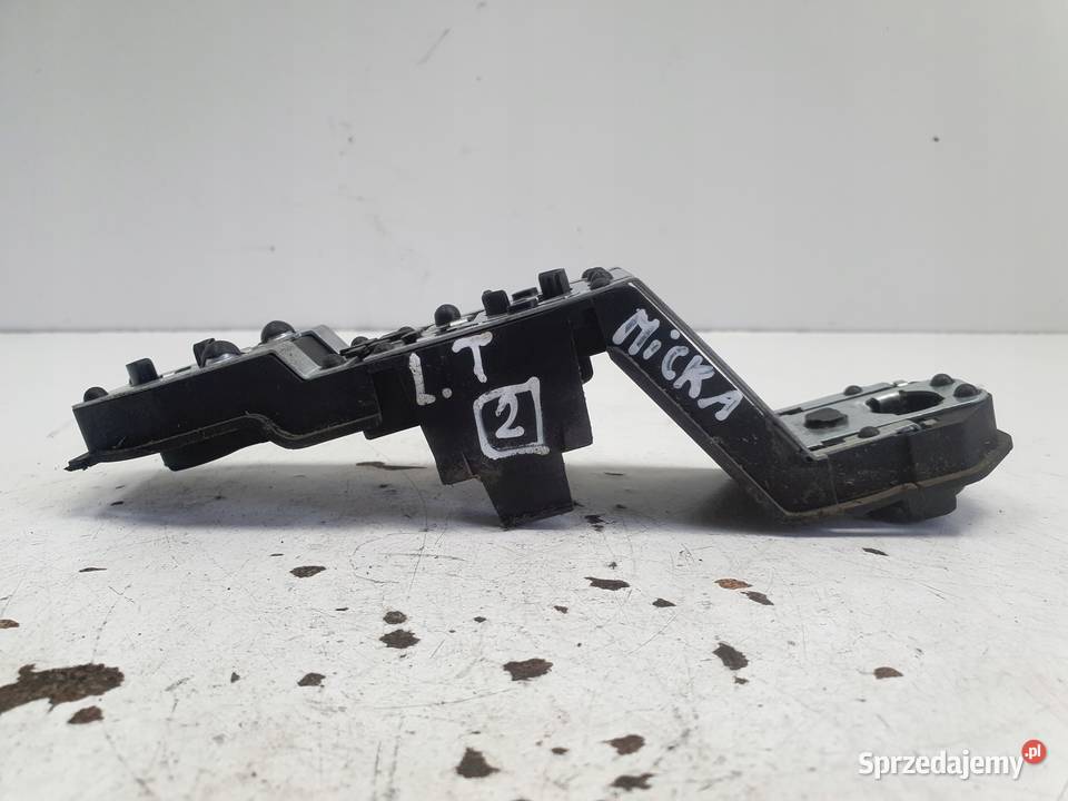 Nissan Micra K11 WKŁAD TYLNEJ LAMPY ŻARÓWKI Rudka