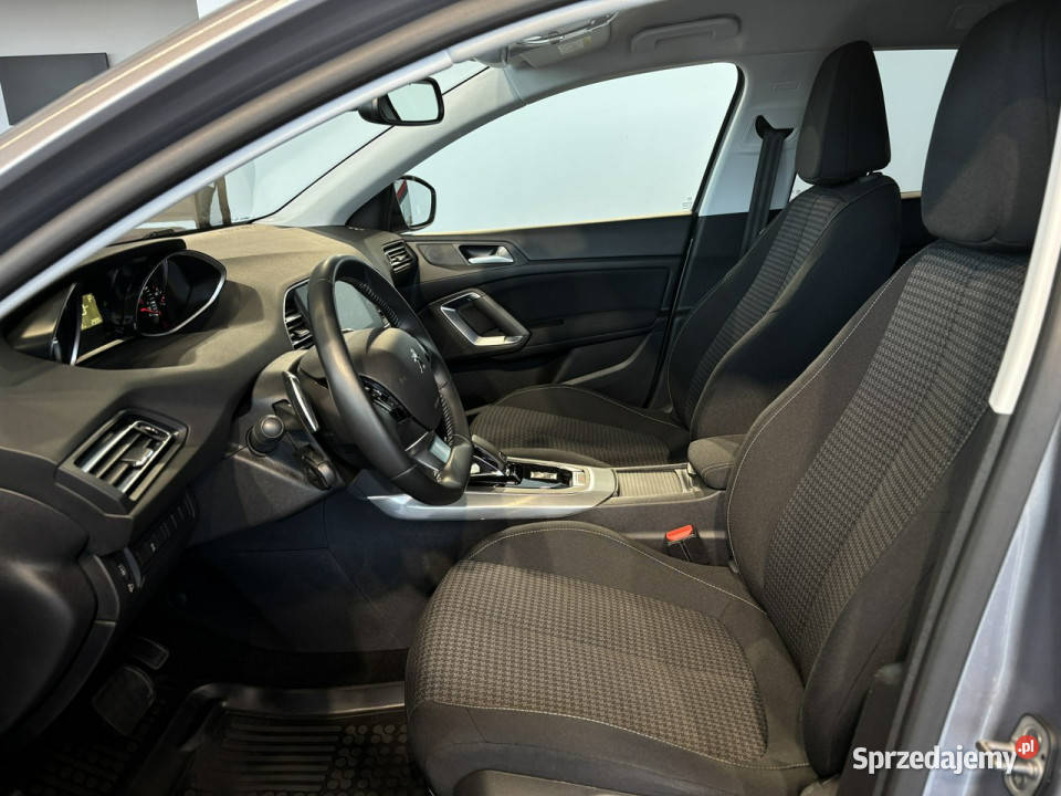 Peugeot 308 SW 12 130 automat 20192020 r salon automatyczna