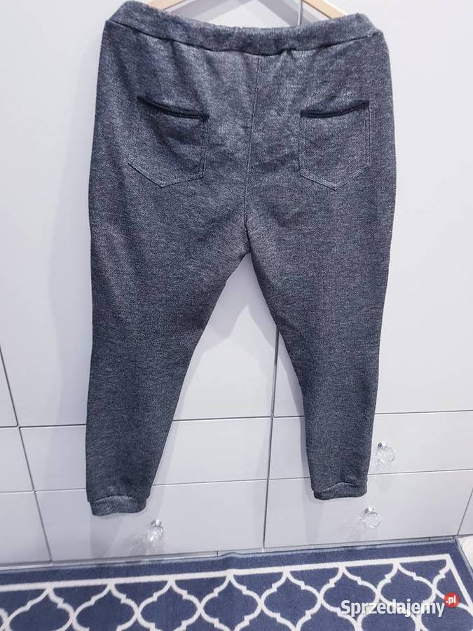 Spodnie dresowe z małym defektem Dąbrowa Górnicza