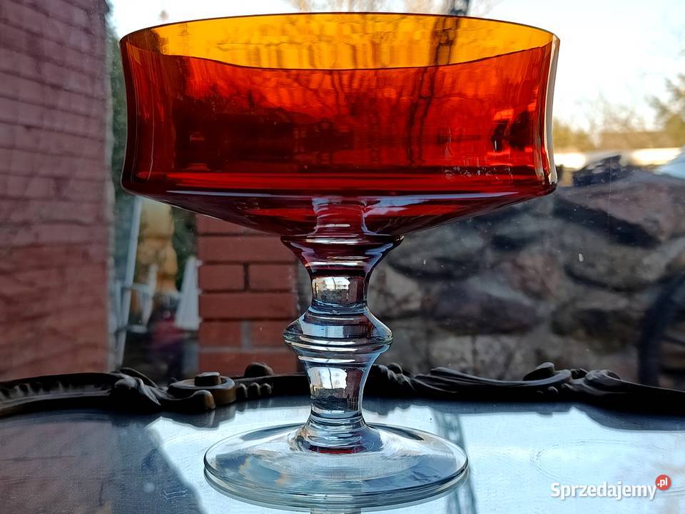 Owocarka na stopie czerwono pomarańczowa lubuskie Klenica