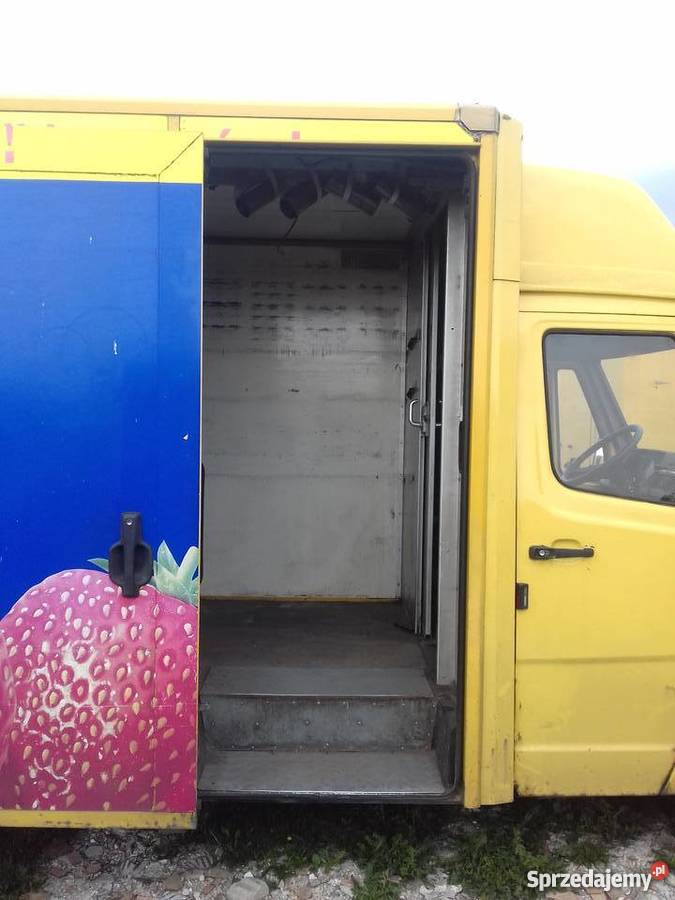 Mercedes 308 kontener kupiony w Polsce Mercedes-Benz