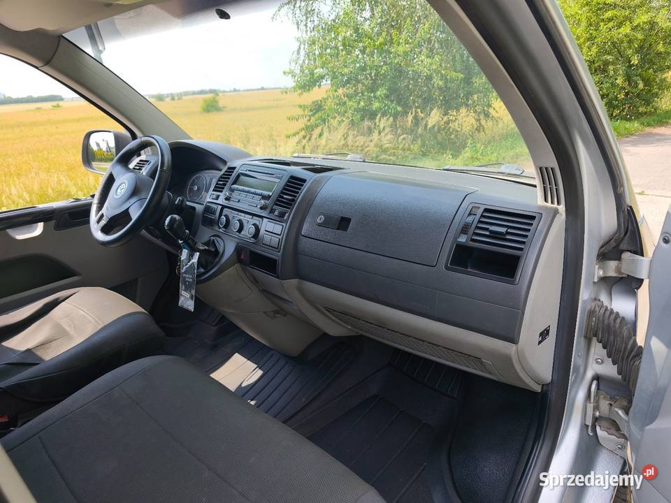 Transporter T5 2011 kupiony w polskim salonie Knurów