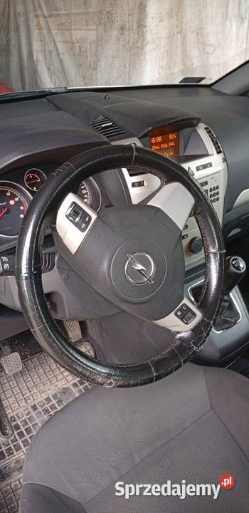 Opel zafira B 18 lpg srebrny Wieliczka