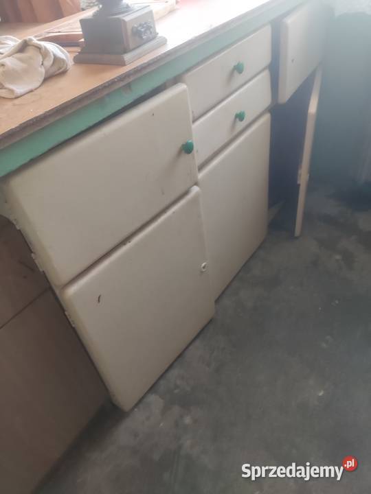 Stare meble do renowacji