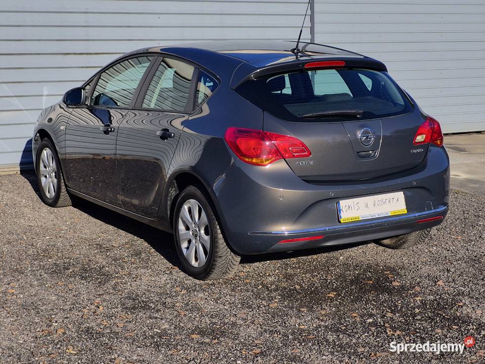 Opel Astra 14benzAutomatPolski SalonBezwypadkowy serwisowany w ASO Mogilno