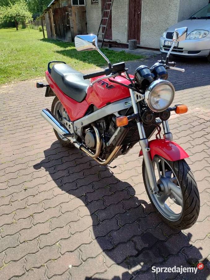 Motocykl Honda NTV 650 stan idealny Jędrzejów sprzedam