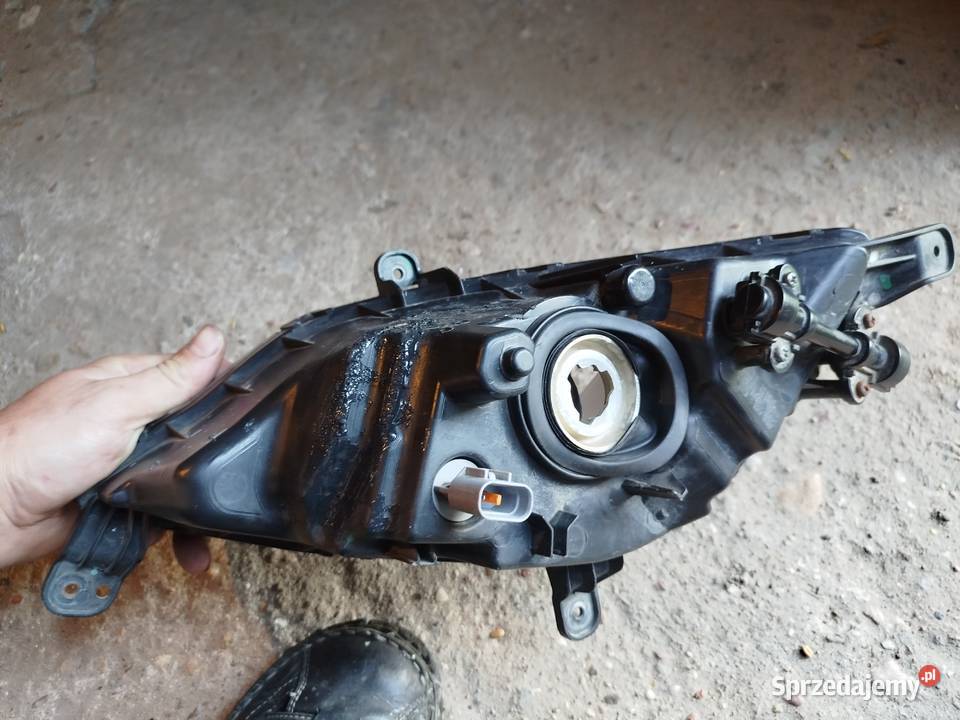 Hyundai i30 II GD halogen LED prawy Turek