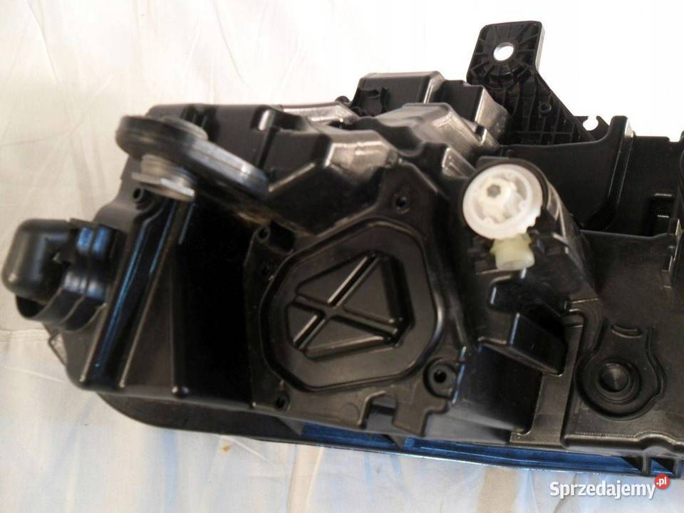 Reflektor Przód strona prawa Skoda Enyaq iV TS21 wielkopolskie Nowy Tomyśl