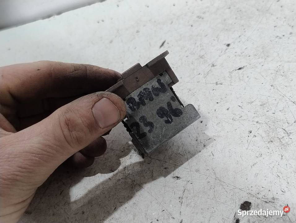 REZYSTOR OPORNICA 4 PIN BMW Rezystory dmuchaw
