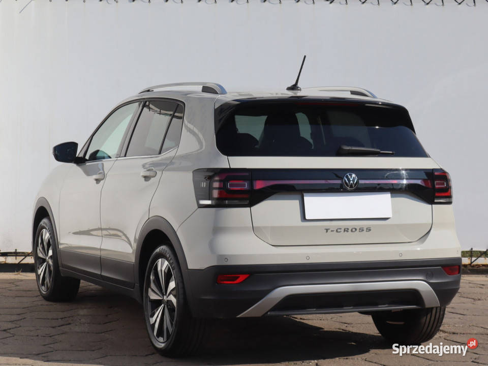 VW TCross 10 TSI światła LED