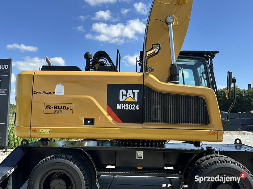 KOPARKA PRZELADUNKOWA CAT MH302406C Tuliszków