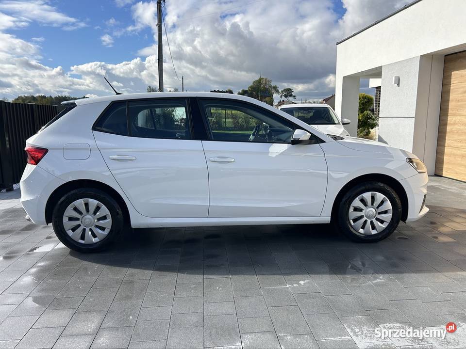 Skoda Fabia 2023r 10 mpi salon Polska fv VAT Fabia Tarnów