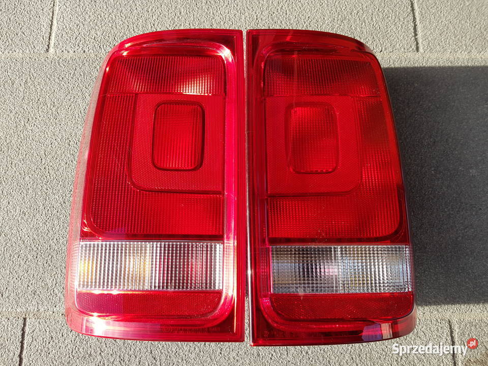 VW Amarok 2009 Lampy tył 2H1945095 2H1845088 osobowe Warszawa