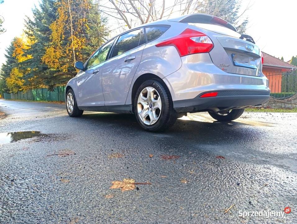 Ford Focus 2014r benzyna navi grzane fotele benzyna Legnica sprzedam