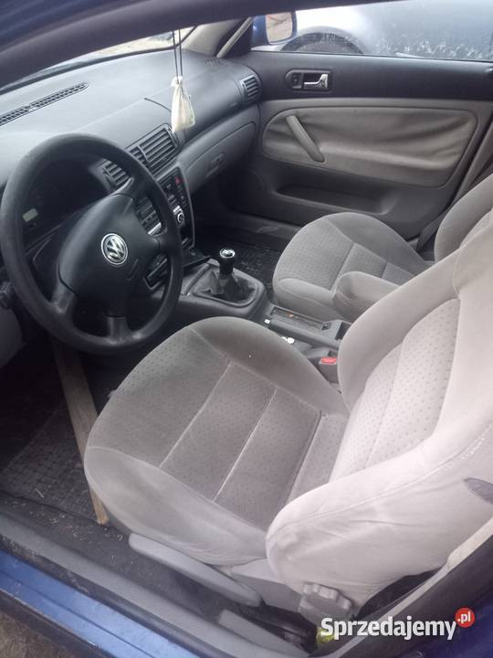 VW Passat 19 TDi 90 W całości na części welurowa tapicerka