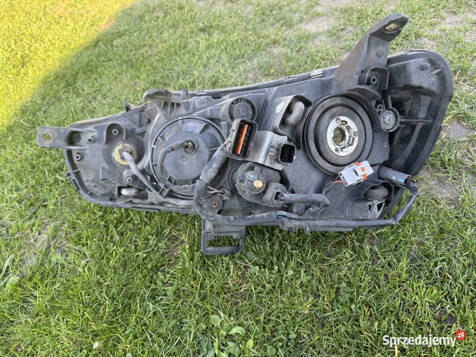 Lampa przednia prawa Mitsubishi Lancer 8 Jedlińsk