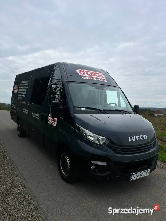IVECO Daily 7 osobowe Carpol blaszak Iveco