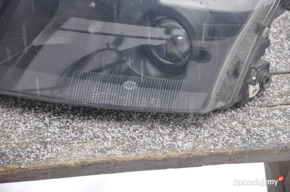 Reflektory Lampy Hella Black Passat B5 Xenon Oświetlenie Rzeszów sprzedam