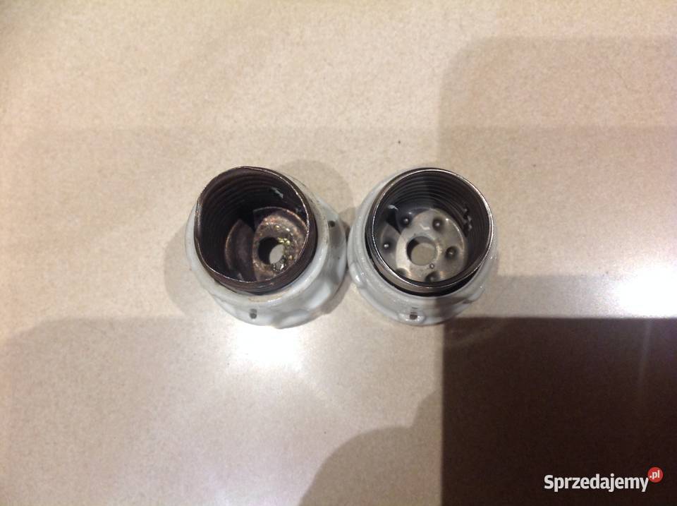 Stare Oprawki Porcelanowe do Bezpieczników Nowa Sól