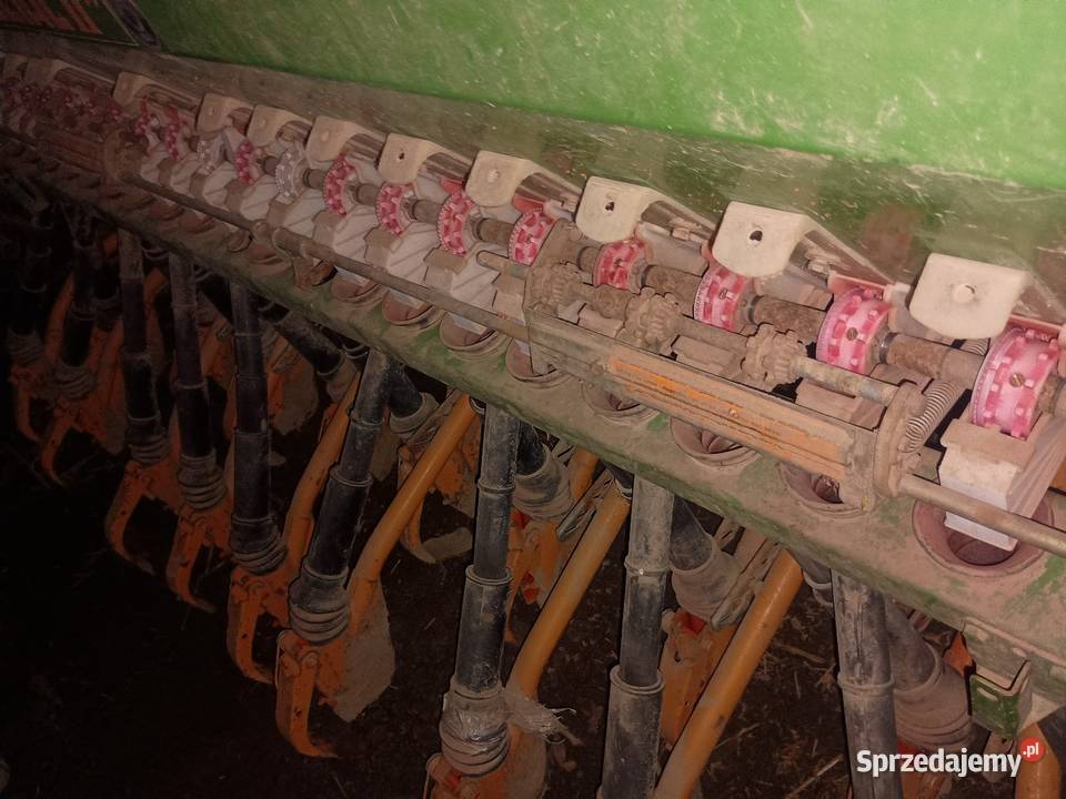 Agregat uprawowosiewny amazone d7 speciall 2 Agregaty Prężynka