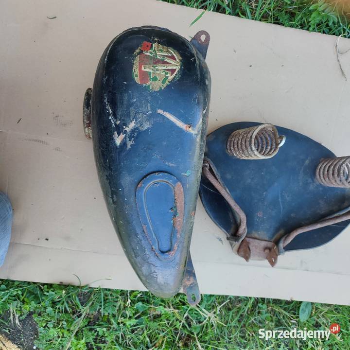 Siedzeniezbiornik do motocykla Moskwa125 Łobez