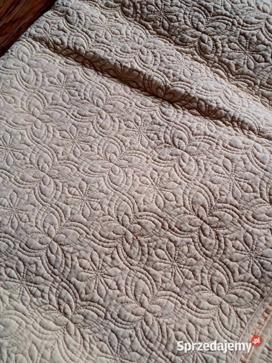 żółta narzuta na łóżko 225x210 stan idealny Koce i narzuty Sandomierz