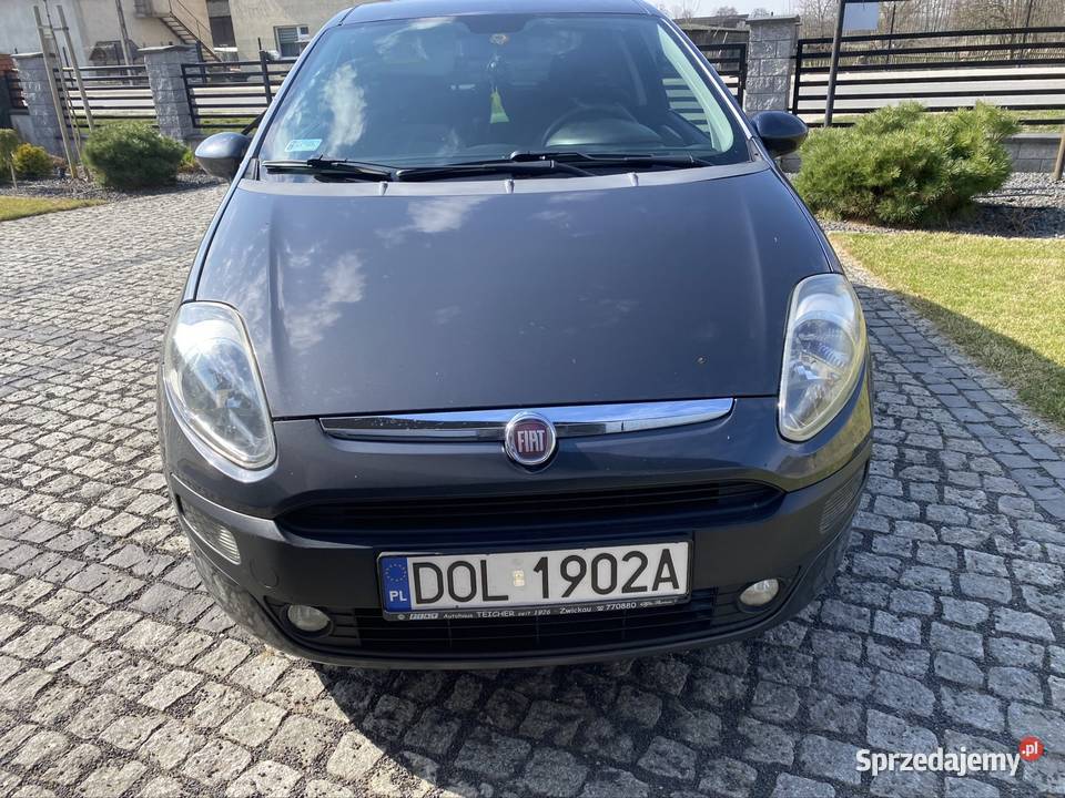 Fiat Punto Evo 14 benzyna 77 180 Rok produkcji 2010 dolnośląskie Oleśnica