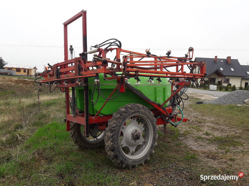 Opryskiwacz ciągany 2000l hydrauliczny 15m Łopiennik Dolny-Kolonia sprzedam