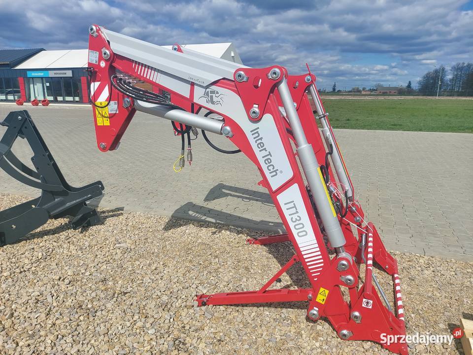 Ładowacz czołowy InterTech IT1300 Ładowacze czołowe
