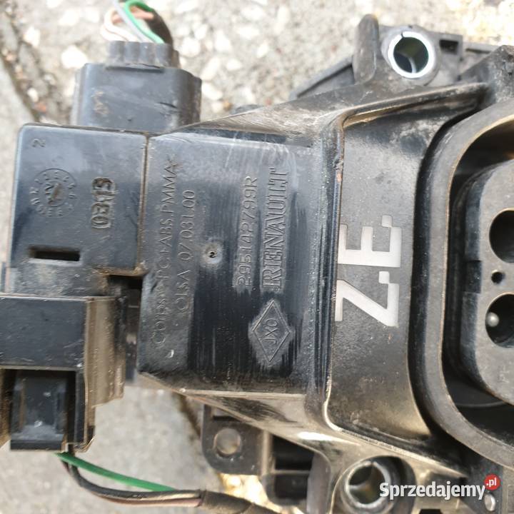 RENAULT ZOE KABEL LADOWANIA GNIAZDO 295142799R osobowe Łochowice