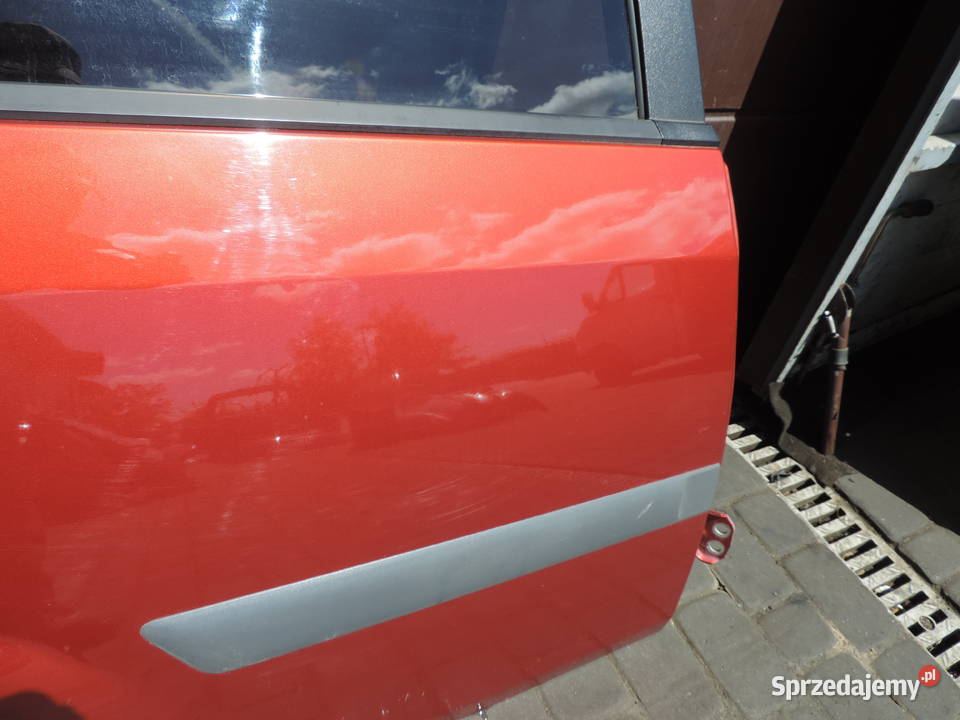 DRZWI PRAWY TYŁ FORD FIESTA MK6 FL 5D KOLOR T5 sprzedam