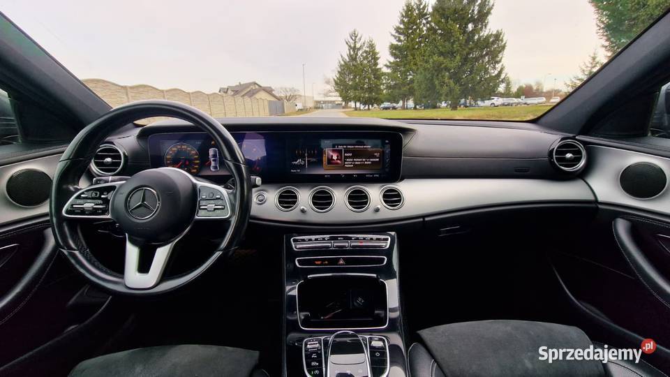 MercedesBenz E 220D Jarocin