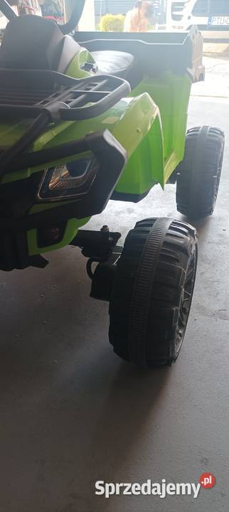 Sprzedam quada elektrycznego 4x4 zadbany nowy 30kg Turek
