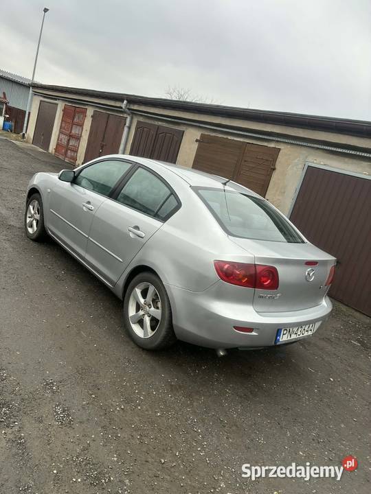 Mazda 3 Sedan 2005 16 CD 109 Dobra