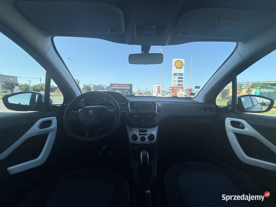 Peugeot 208 10 50 kW 2015 niski przebieg 35 000 podkarpackie Krosno sprzedam