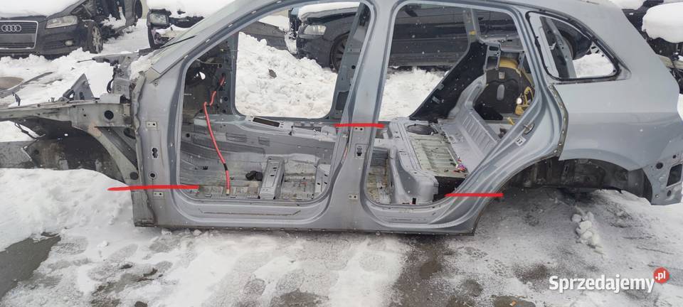 ĆWIARTKA PRÓG BOK LEWA STRONA AUDI Q5 8R Zestawy części blacharskich śląskie Przystajń