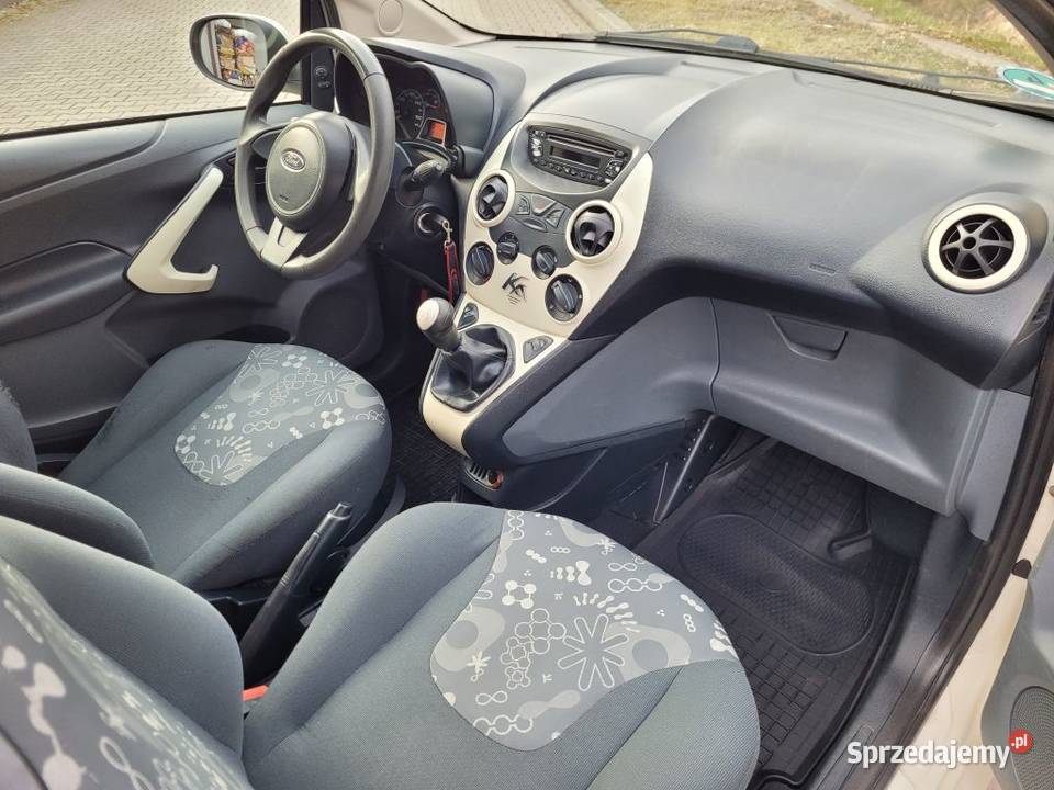 zadbany Ford Ka 12 Fiat 500 Chybie