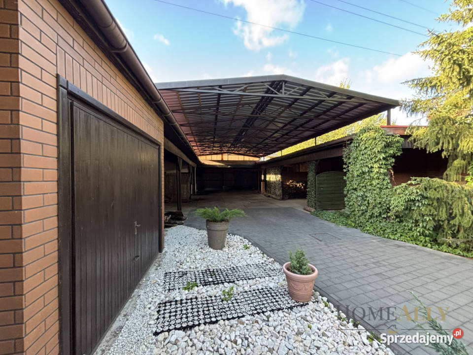 sprzedaży domu wolnostojącego 24597m2 Warszawa blacha