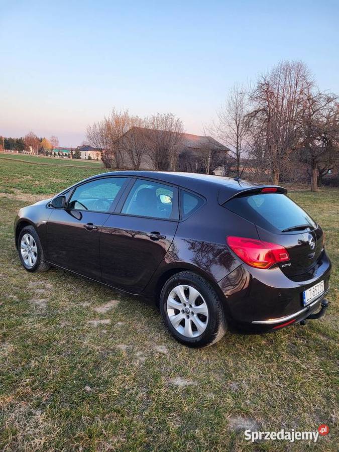 Opel Astra J 14 turbo 140 lpg prywatne raport Samochody osobowe