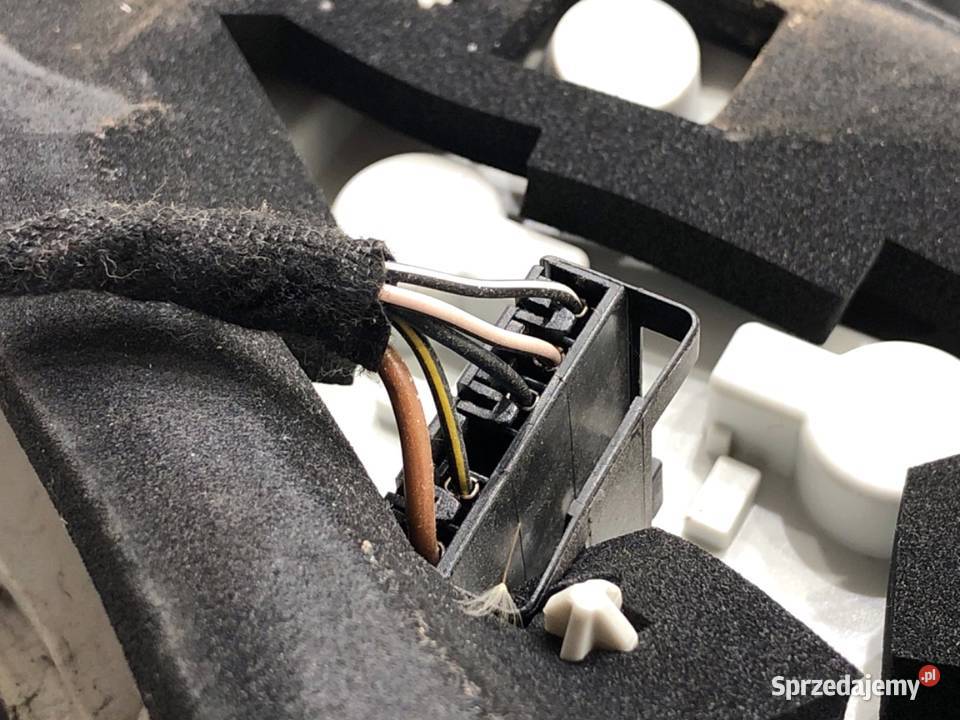 LAMPA LEWY TYŁ OPEL ASTRA H 13223675 Hatchback Lampy tylne sprzedam