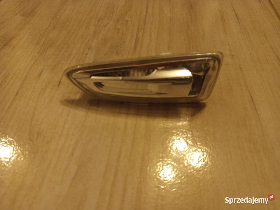 Opel kierunkowskaz w błotnik Pozostałe Radom