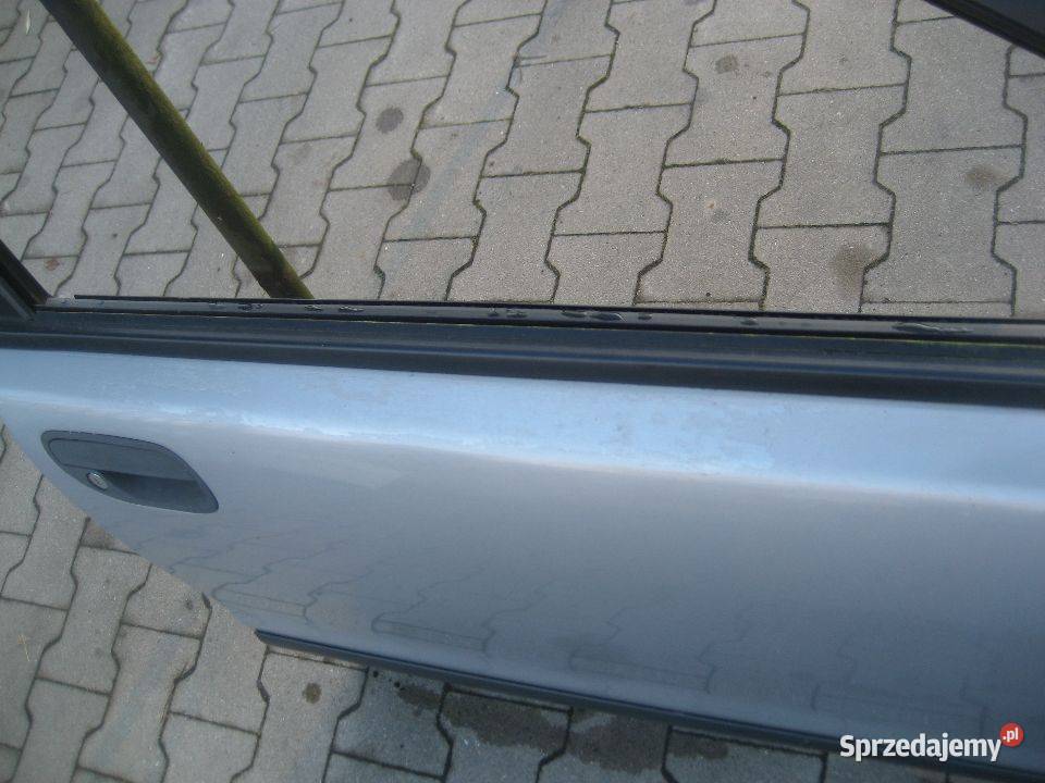 volvo s40 v40 9600r drzwi przód prawe srebne kod