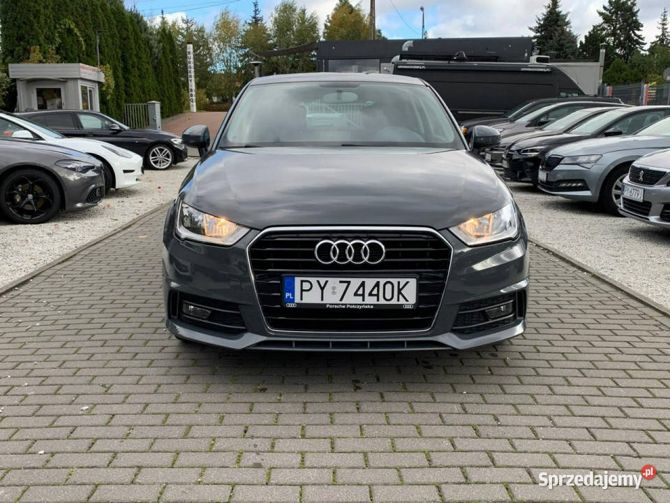 Audi A1 10 TFSI 95 SLine Klima PDC 8X 2010 95KM A1