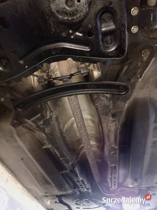 Osłona aluminiowa termiczna tłumika Volvo S40 Rok produkcji 2010 Części samochodowe Zduńska Wola sprzedam