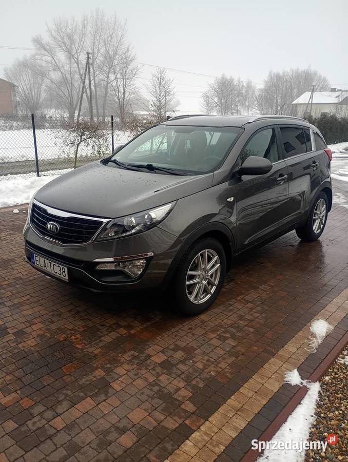 ładna kia sportage światła LED Widawa