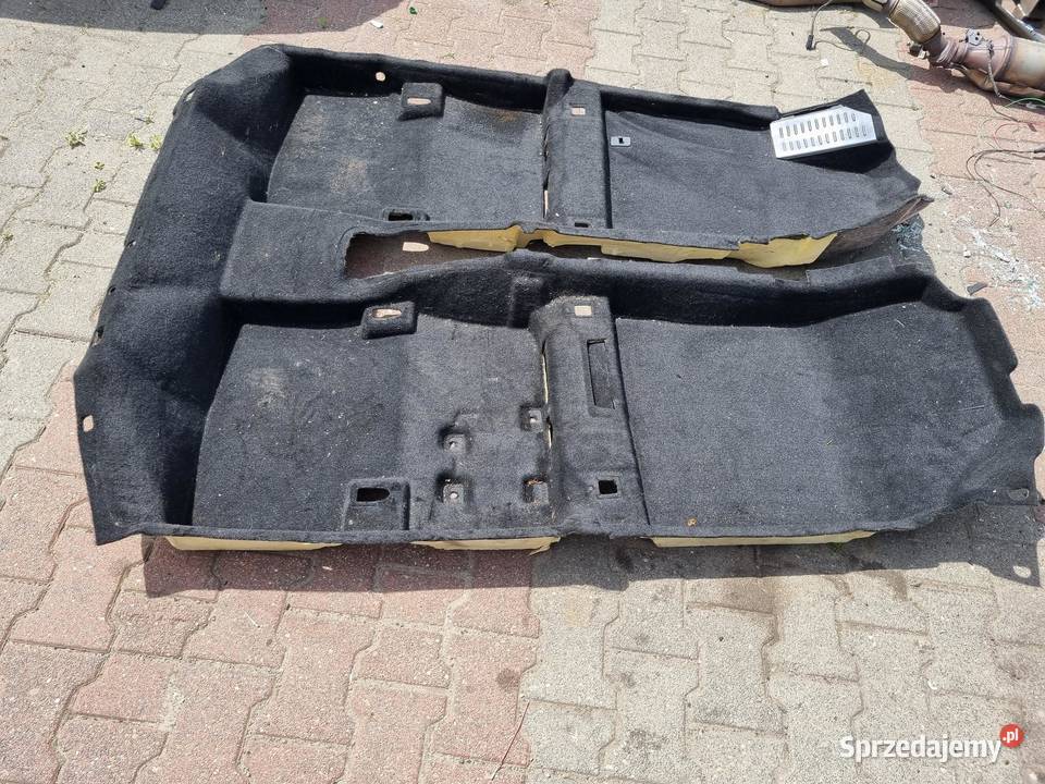 DYWAN WYKŁADZINA PODŁOGA KIA XCEED 84260J7160 sprzedam